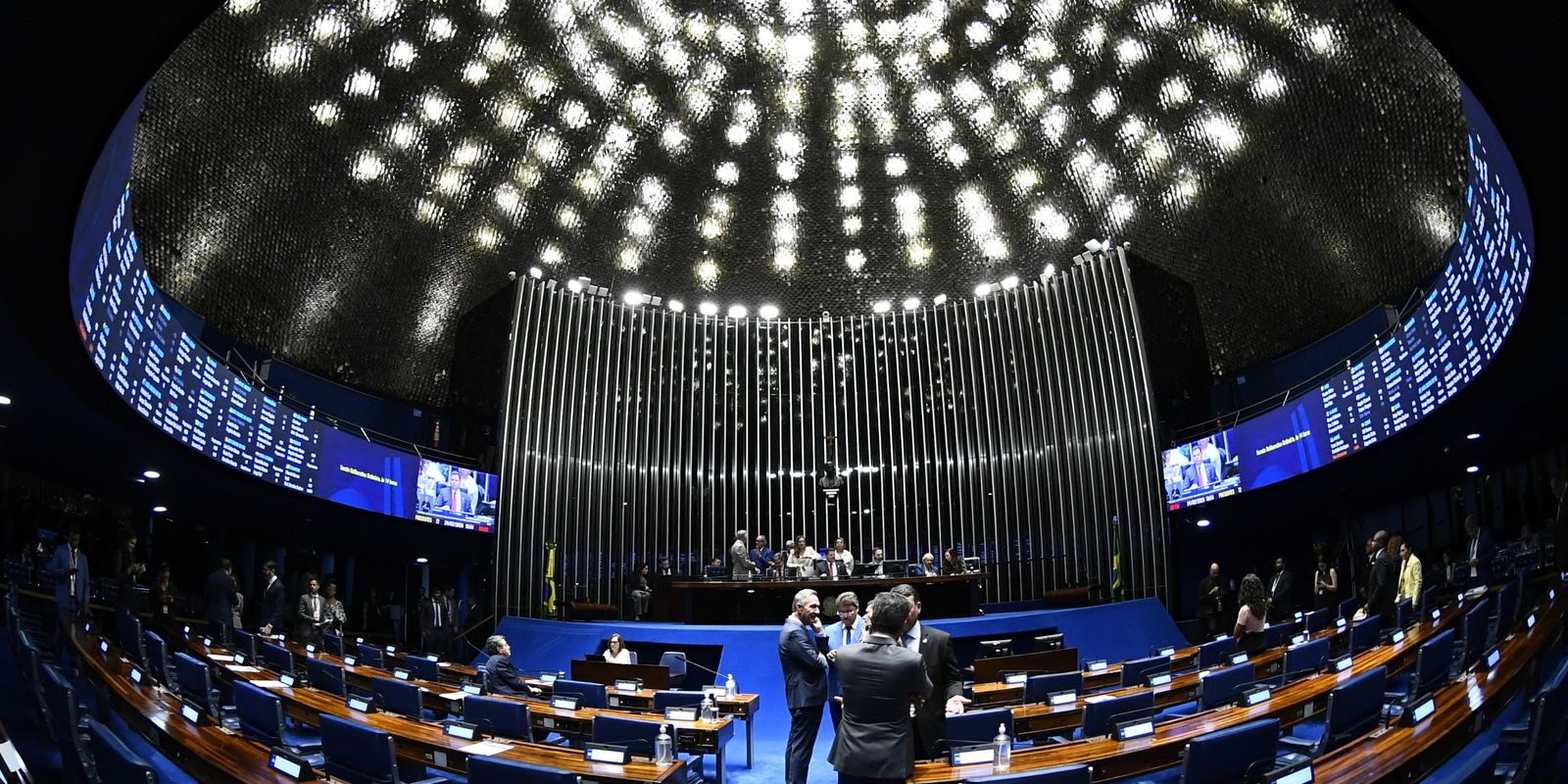 Congresso Nacional retoma os trabalhos com ritmo reduzido devido às eleições