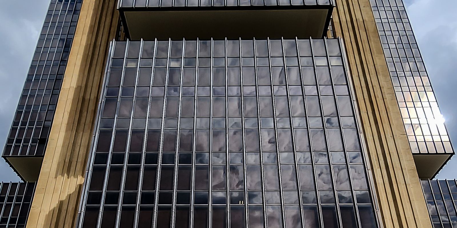 Ata do Copom aponta queda da inflação, mas mantém alerta sobre riscos