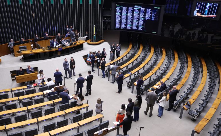 Câmara dos Deputados aprova criação de 51 vagas no TRT-7 em Fortaleza