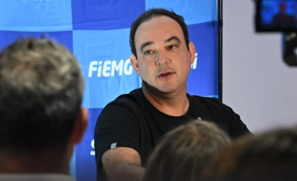 Flávio Roscoe anuncia Charlles Evangelista como candidato a vice ao Governo de Minas