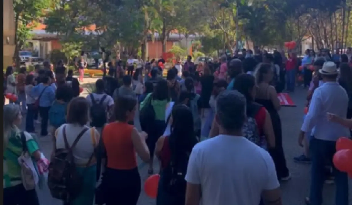 Greve de professores termina após dois dias com 92% de adesão em Juiz de Fora