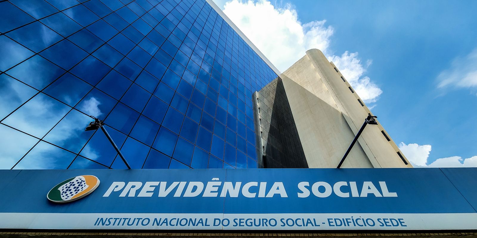 Veja como funciona a isenção de carência do INSS para 18 doenças
