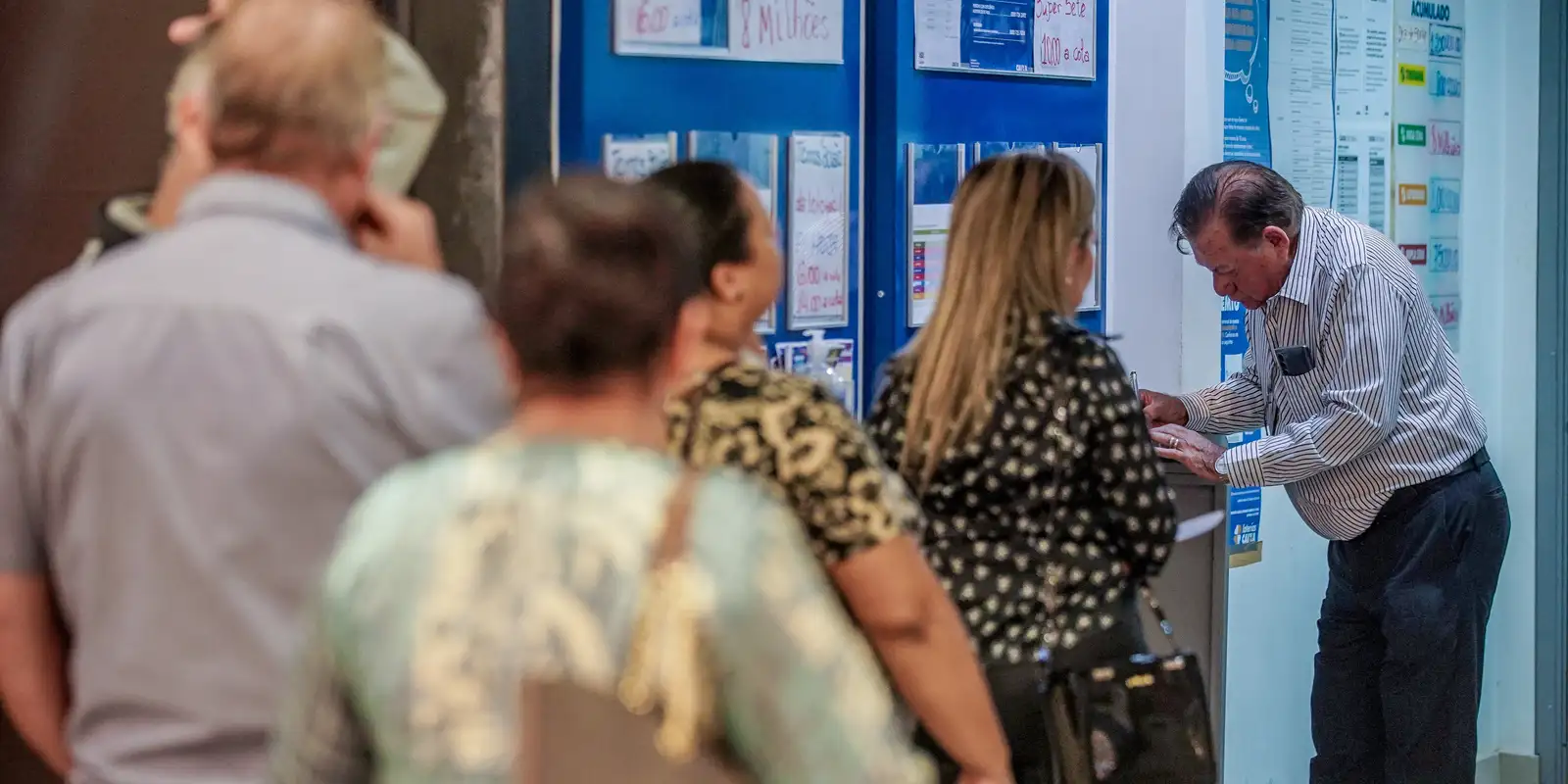 Sorteio da Mega-Sena pode pagar R$ 58 milhões neste domingo