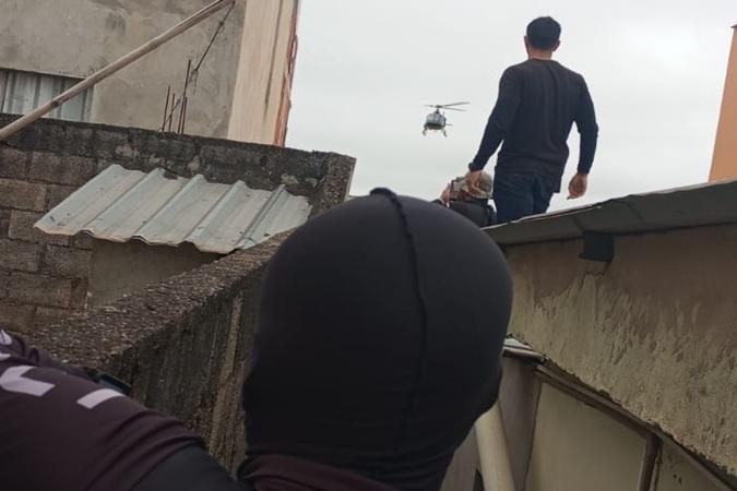 Operação do Gaeco cumpre mandados contra o Comando Vermelho em Juiz de Fora