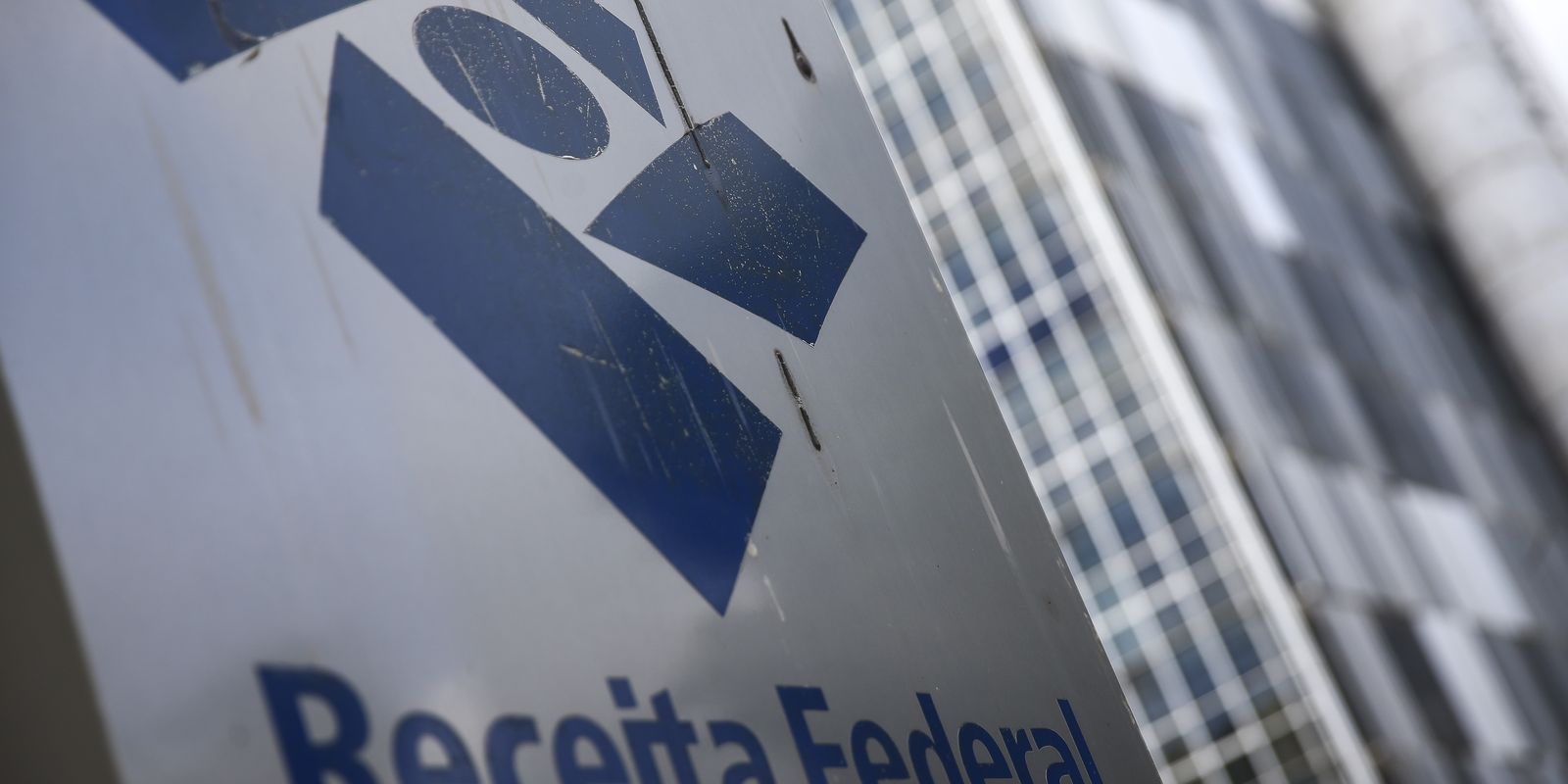 Receita Federal paga último lote da restituição do IR 2026 nesta segunda-feira