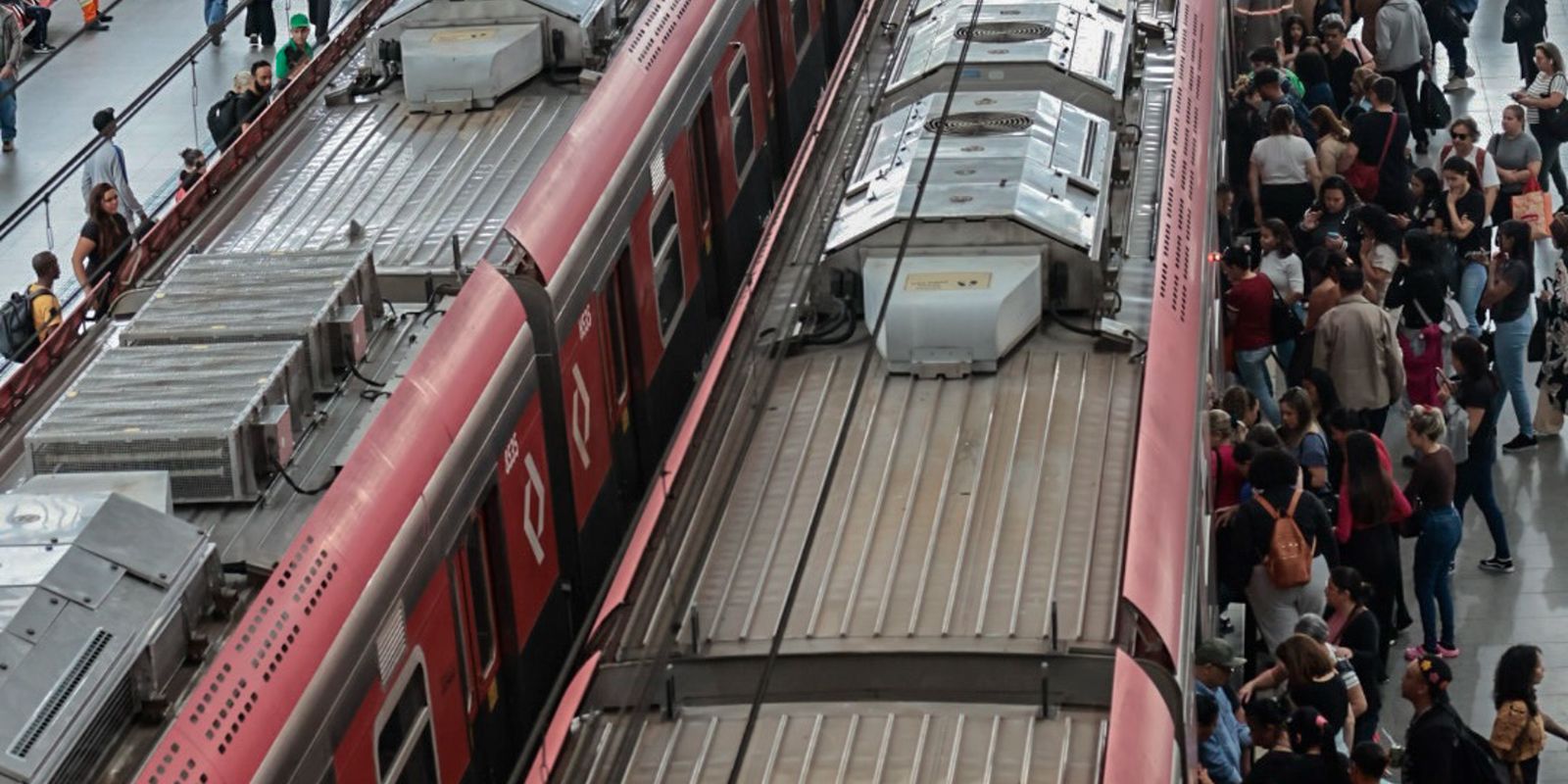 Trabalhadores aprovam greve na CPTM e paralisam linhas 11, 12 e 13