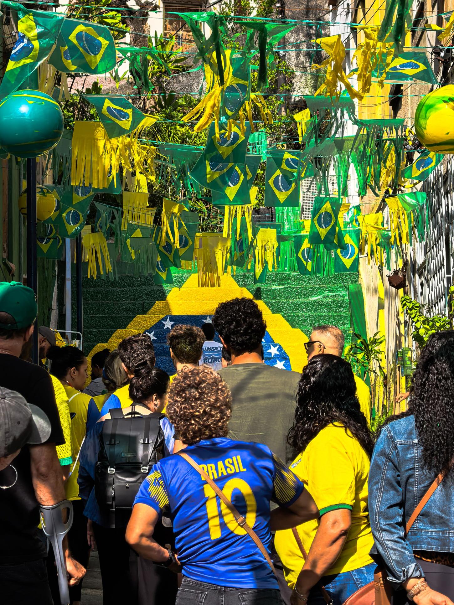 Brasil reage, vira sobre a Austrália e vence por 4 a 2 em Brisbane