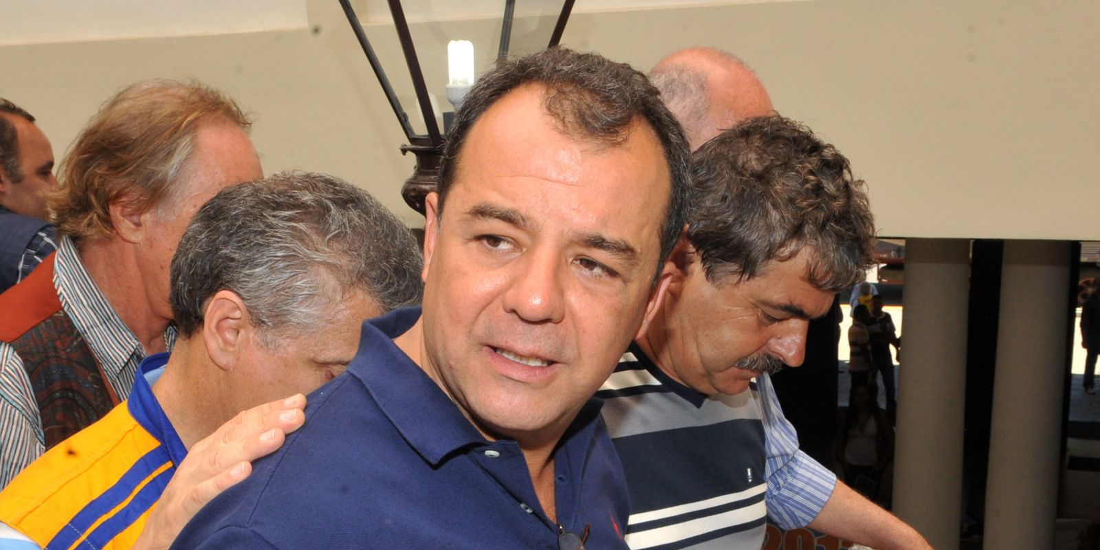Sérgio Cabral é condenado por esquema de regalias em presídios no Rio