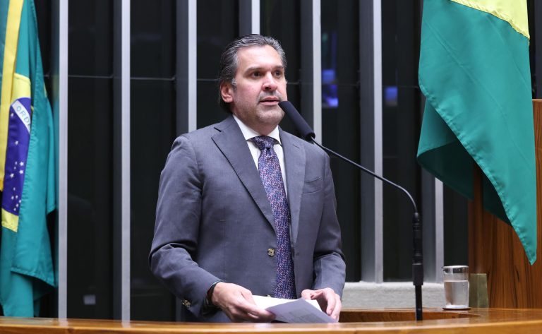 Câmara aprova novas regras fiscais com exceções para despesas em 2026