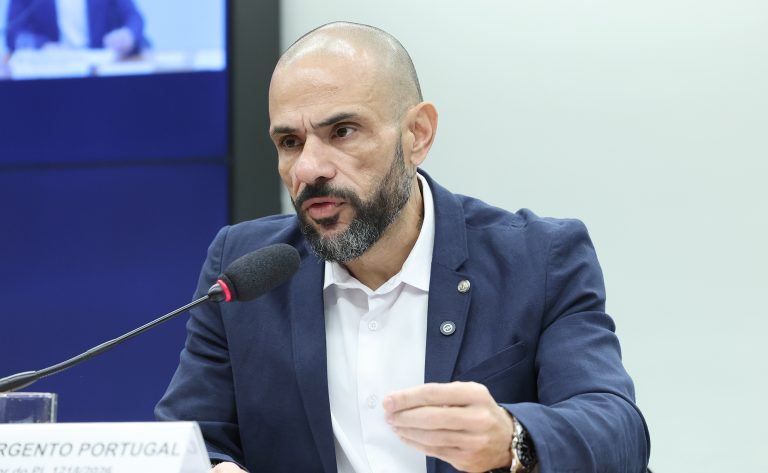 Comissão da Câmara aprova recursos contra crimes financeiros virtuais
