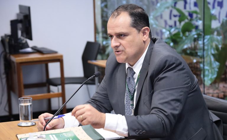 Cláudio Araujo aponta desafios da comunicação pública na Câmara dos Deputados