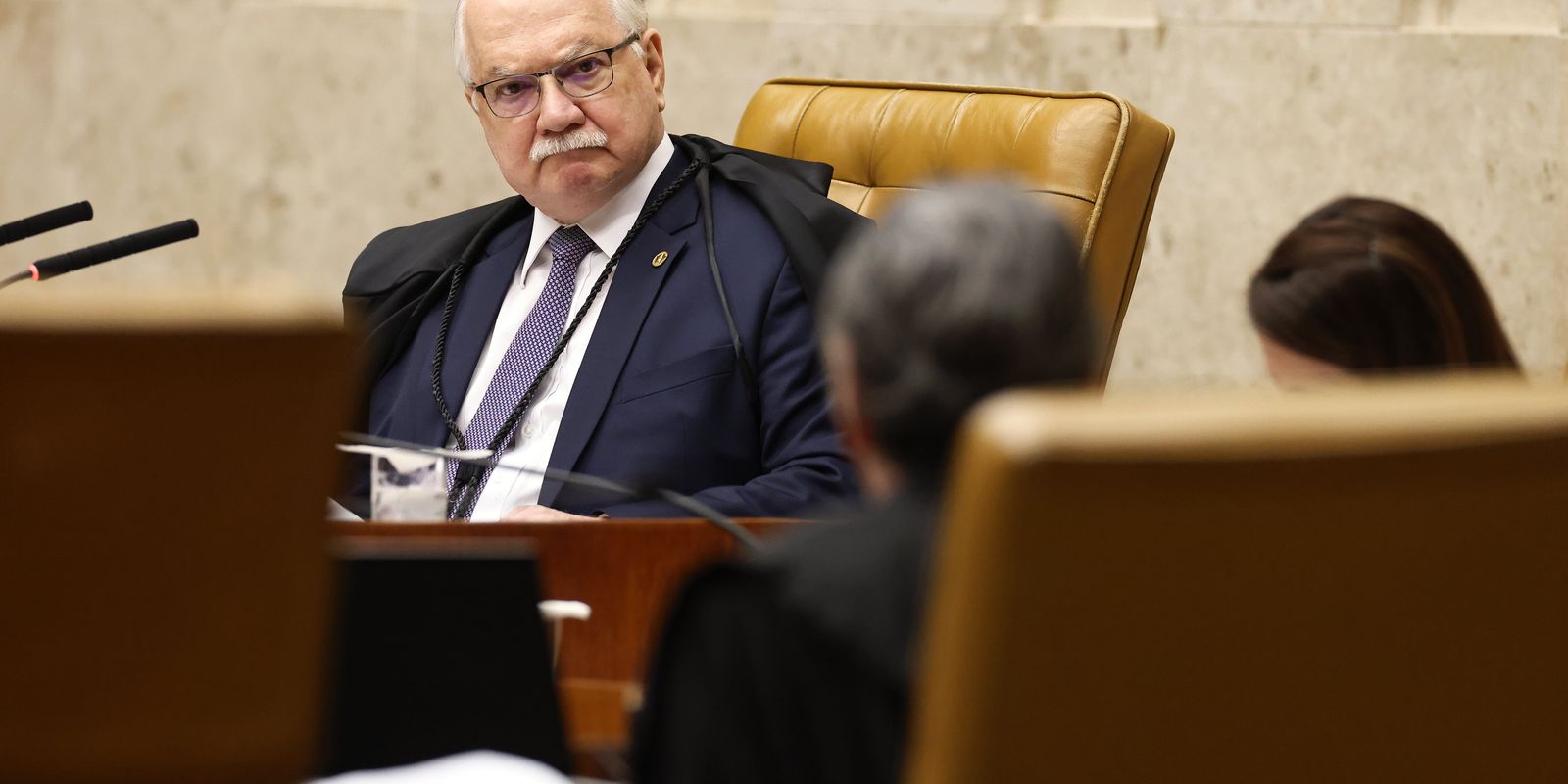Ex-ministros manifestam apoio a Edson Fachin diante da crise no STF