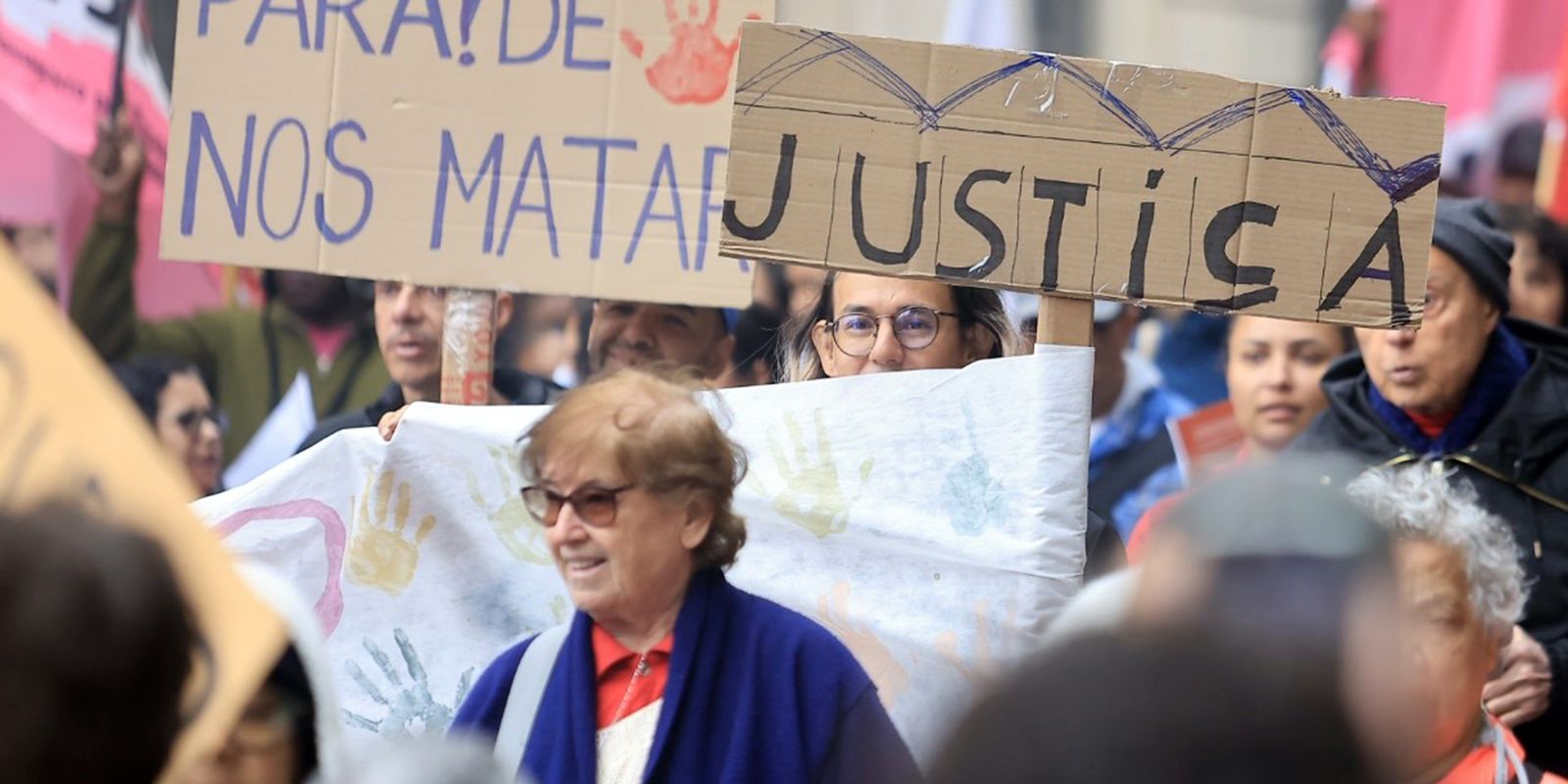 Manifestações do grito dos excluídos reúnem protestos por moradia no país