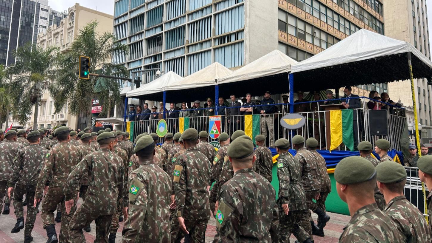Juiz de Fora realiza tradicional desfile de 7 de Setembro com transporte gratuito em Juiz de Fora