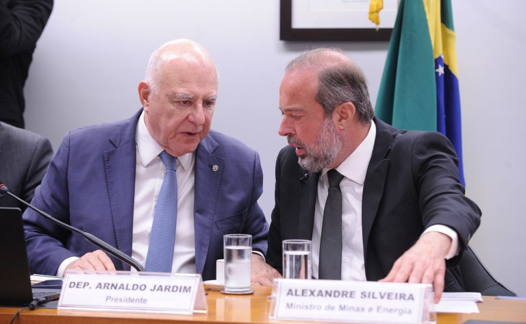 Transição energética avança com debates sobre a lei do combustível do futuro