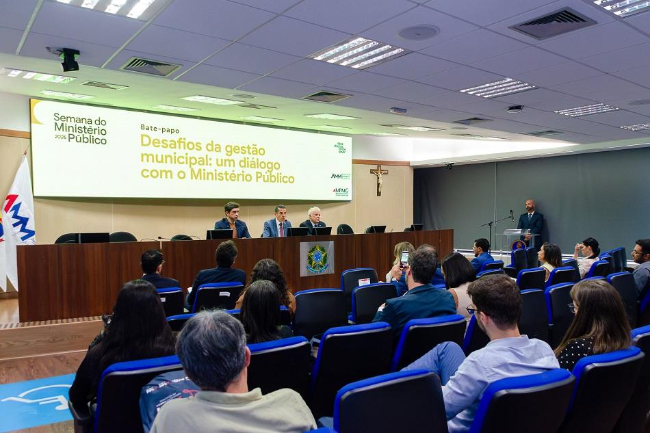 MPMG reúne gestores e debate medidas para reduzir riscos na administração pública