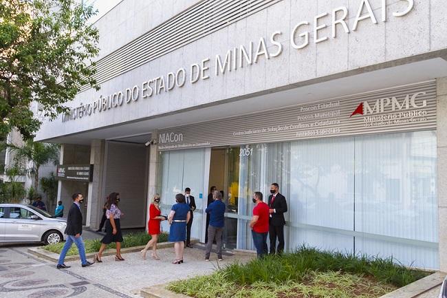 Multas aplicadas a empresas financiam melhorias na defesa do consumidor em Minas Gerais