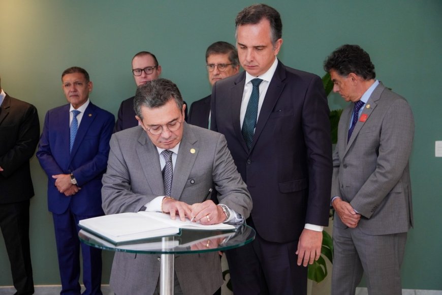 Rodrigo Pacheco assume como ministro do Tribunal de Contas da União
