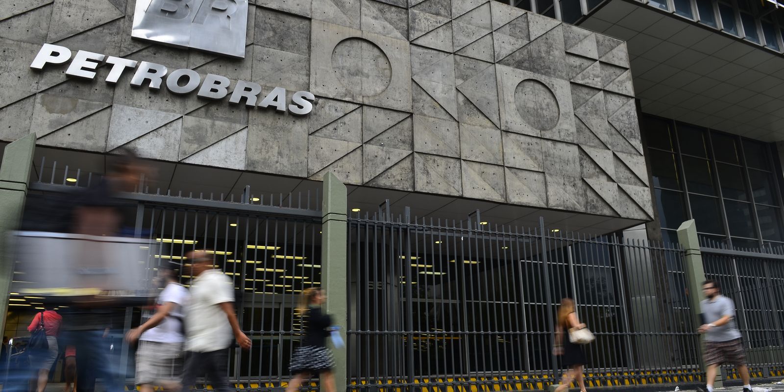 Petrobras fecha contrato de 22 anos para importar gás natural dos Estados Unidos
