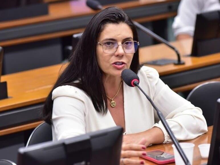 Atuação legislativa da deputada Delegada Ione foca em segurança pública, defesa dos direitos da mulher e inclusão