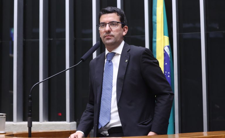 Câmara rejeita novo regime bancário para socorrer instituições em crise