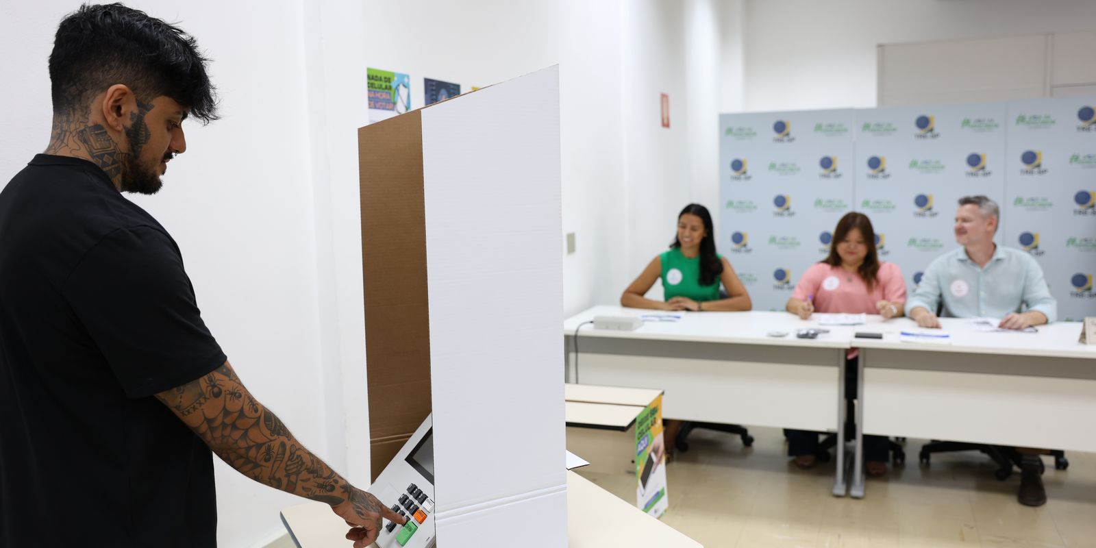 Eleições 2026: confira os horários de votação para este domingo