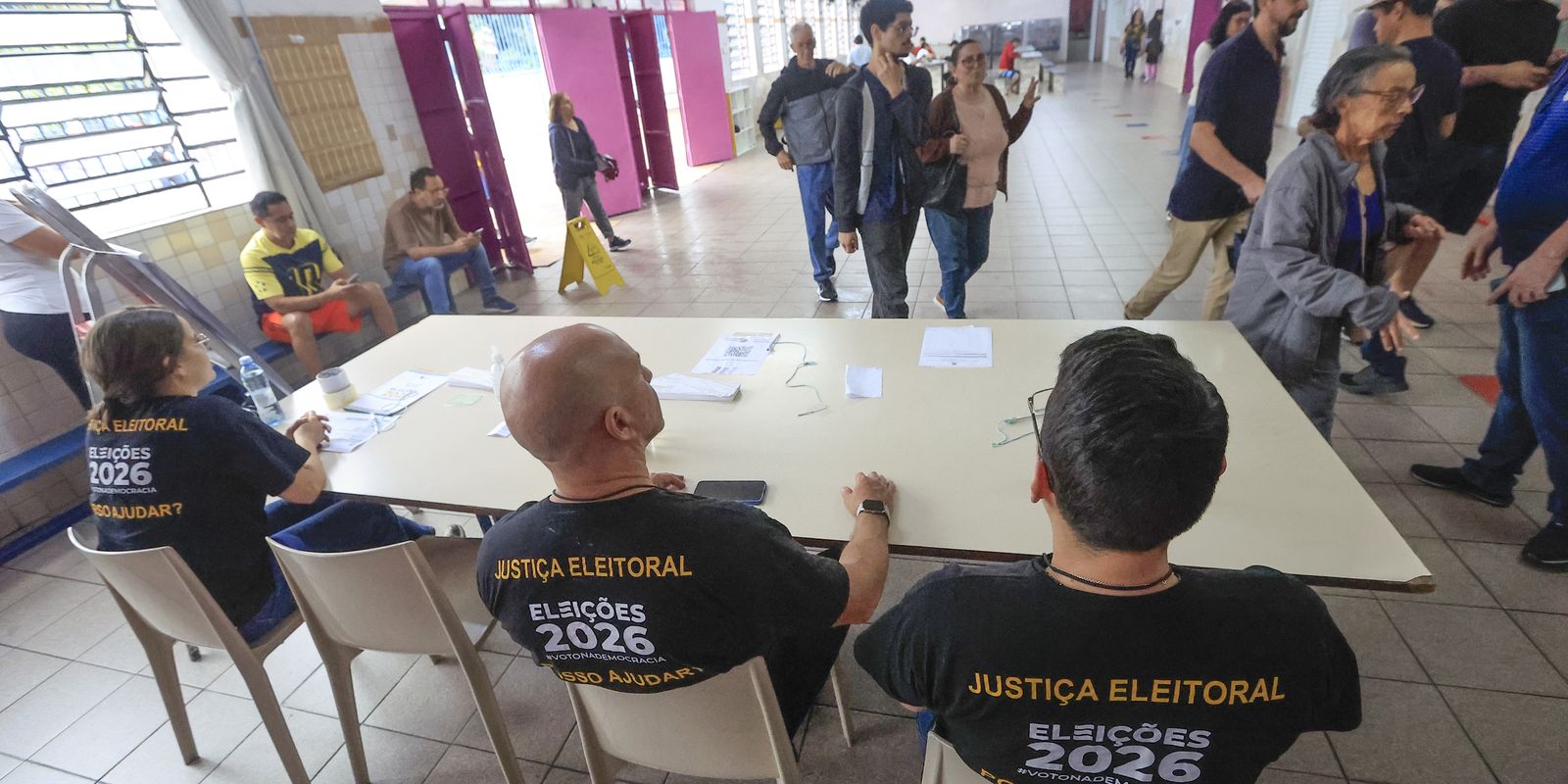 Urnas eleitorais em São Paulo já fechavam quando votação foi prorrogada