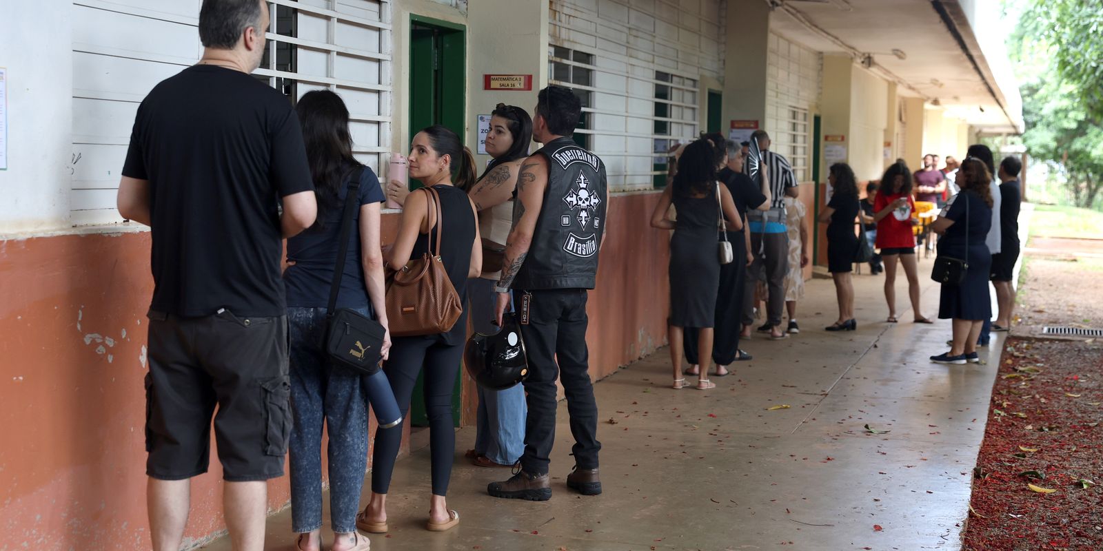 Casos de violência política crescem e afetam estudantes em todo o país