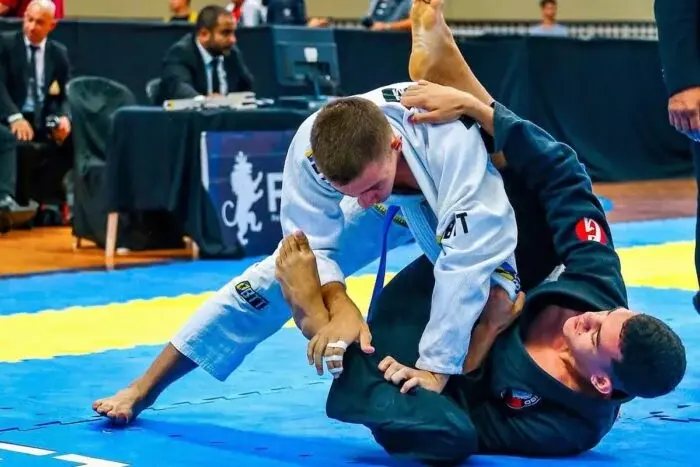 Festival Rainha e Rei do Ringue reúne 70 atletas e promove 34 combates de artes marciais em Juiz de Fora