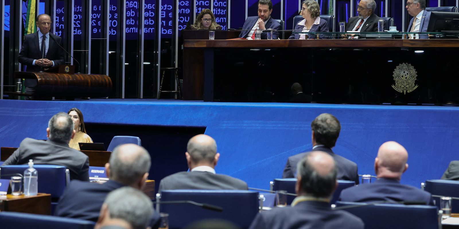 Fim da escala 6x1 avança no Senado: veja o cronograma de votação