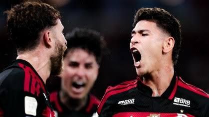 Flamengo vence Atlético-MG na “bacia das almas” com pênalti nos acréscimos e mantém liderança