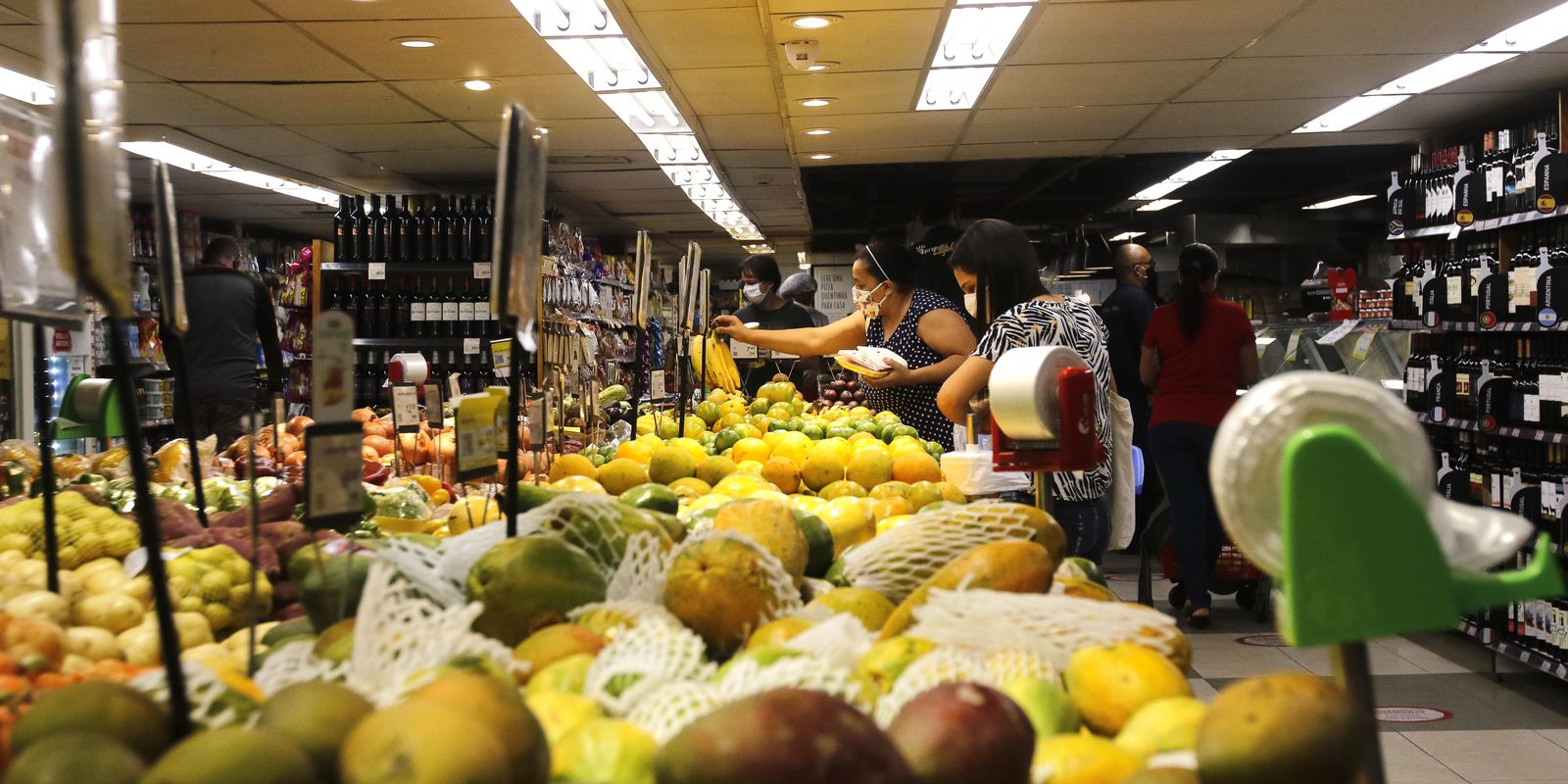 INPC acumula alta de 4,29% em doze meses conforme dados oficiais