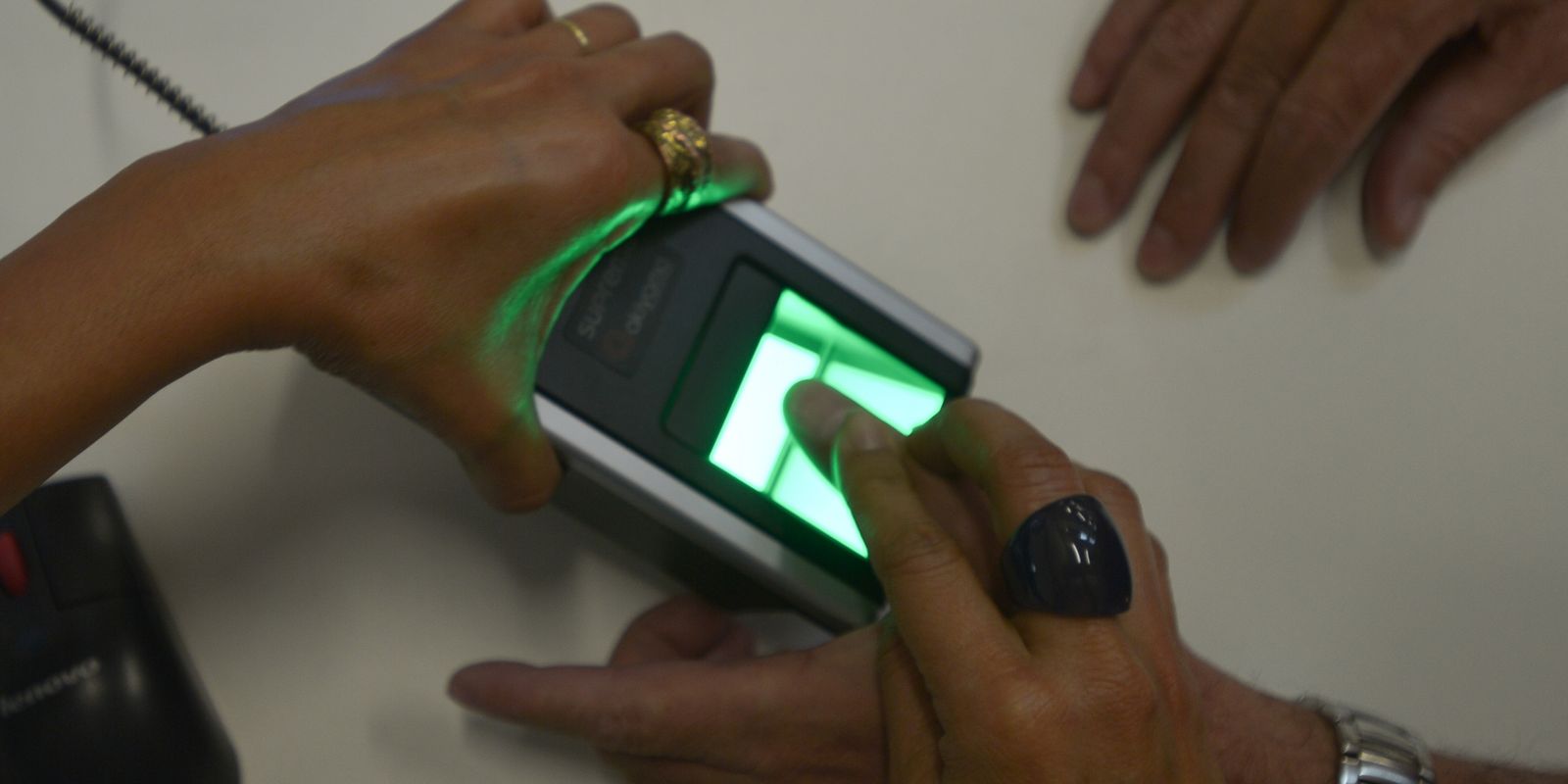 INSS emite alerta urgente sobre fraudes envolvendo falsa exigência de biometria