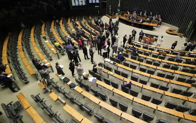 Minas Gerais define os 53 deputados federais que vão representar o estado em Brasília