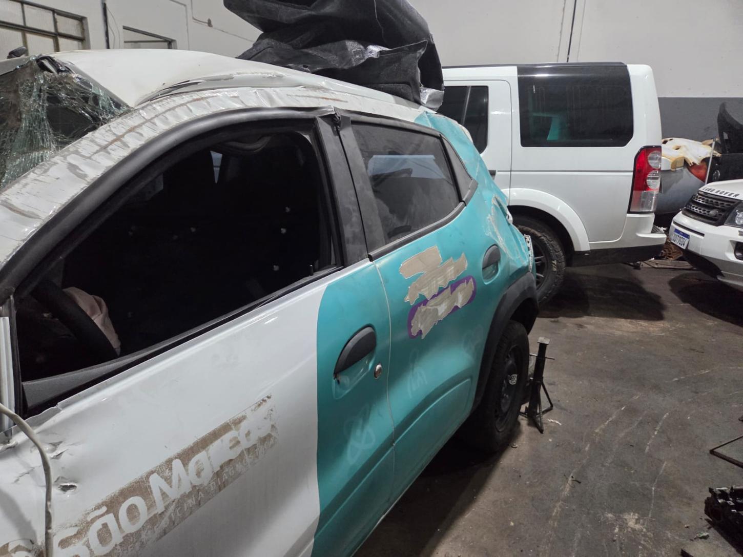 Operação em Barbacena identifica 12 veículos de luxo ligados a crimes e prende dois suspeitos