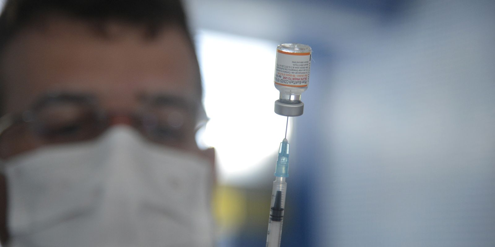 Desinformação em saúde domina redes com quase 90% de dados falsos, aponta Lupa