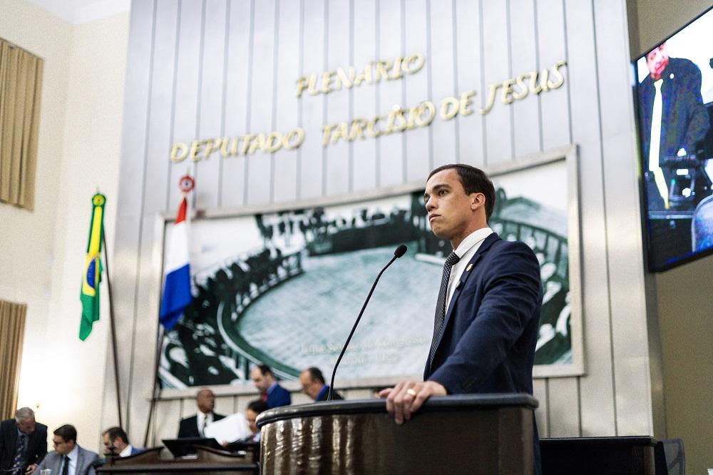 Quem é Delegado Leonam? Conheça a trajetória do deputado estadual alagoano