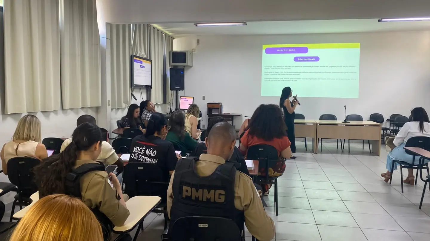 SRS Varginha promove encontro para fortalecer rede de enfrentamento à violência contra