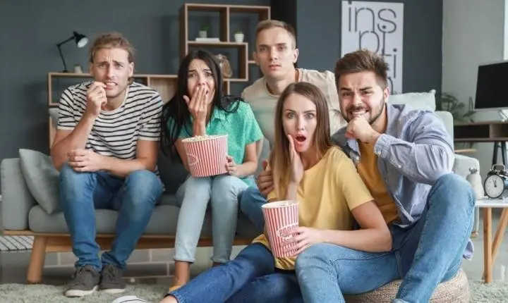 A Revolução Segura na Sala de Estar: Como Modernizar sua TV Dentro da Lei