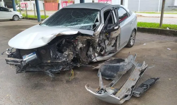 Acidente na BR-116 em Muriaé deixa feridos após colisão entre três veículos
