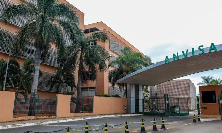 Anvisa manda recolher lote de medicamento falsificado para câncer de mama