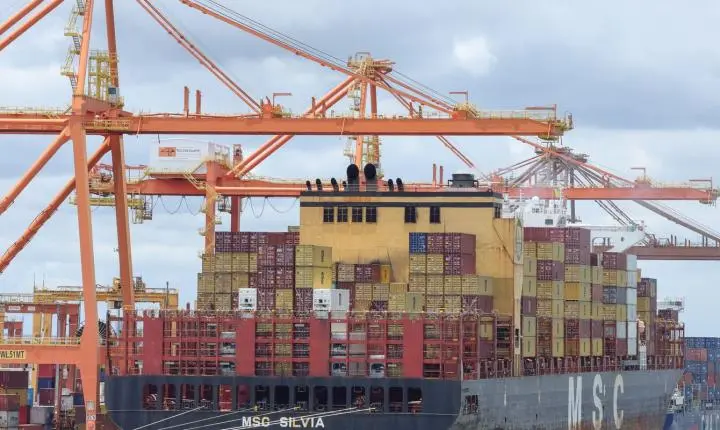 Balança comercial registra superávit de US$ 7 bilhões em julho