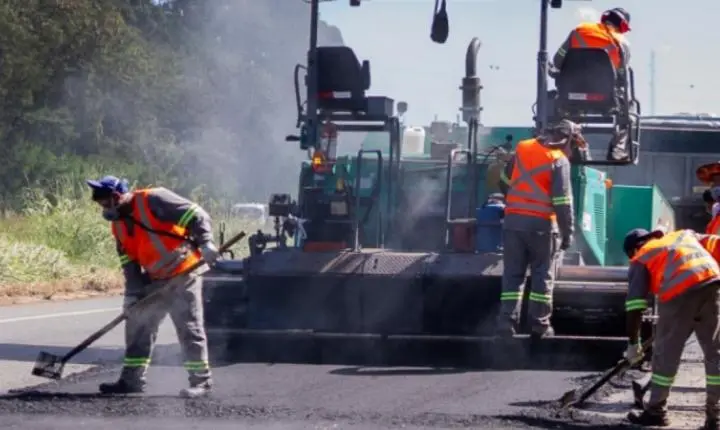 BR-040 passa por obras no pavimento, balança e ponto de descanso em Minas Gerais