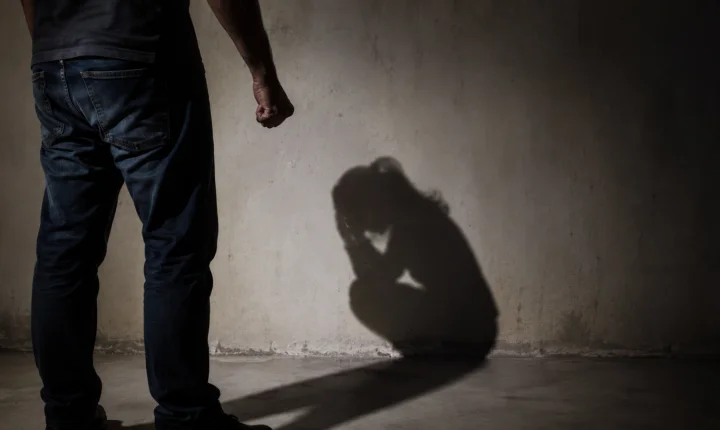 Brasil registra recorde de medidas protetivas para mulheres e acende alerta sobre violência doméstica
