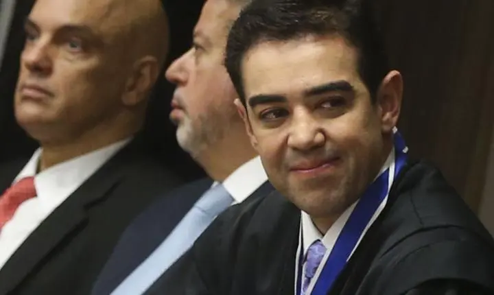 Bruno Dantas confirma renúncia no TCU para atuar no setor privado