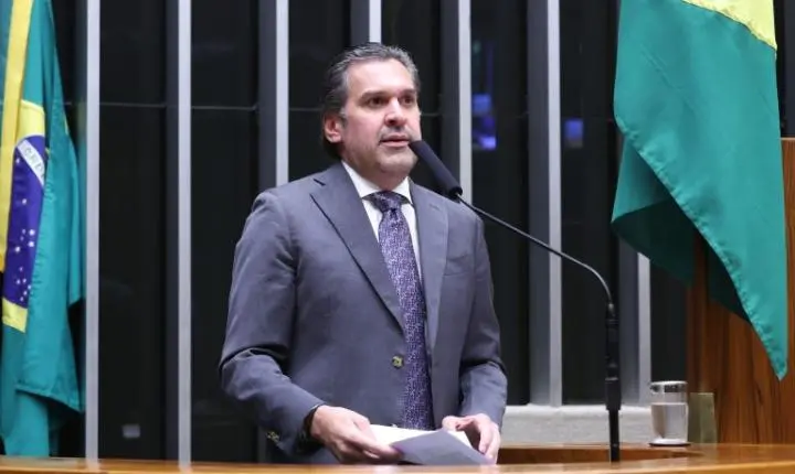 Câmara aprova novas regras fiscais com exceções para despesas em 2026