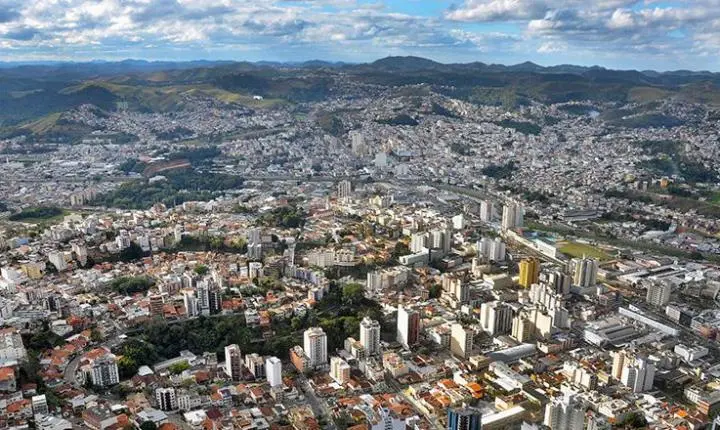 Câmara de Juiz de Fora aprova projetos de lei para socorro em temporais e manutenção de galpões de reciclagem