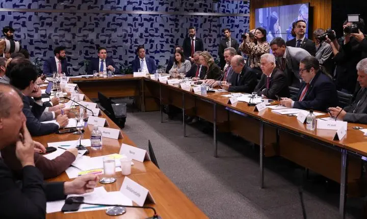 Governo retira regime de urgência de PL sobre escala 6x1 e libera pauta na Câmara