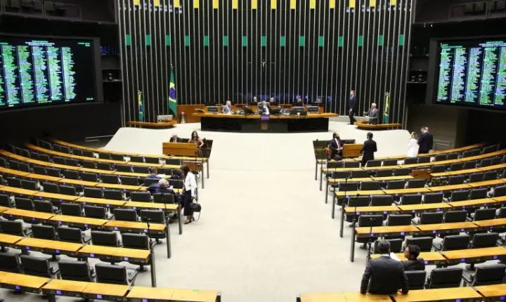 Câmara dos Deputados debate projeto que altera regras do microempreendedor individual