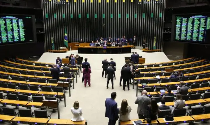 Câmara dos deputados analisa nova resolução bancária nesta quarta-feira